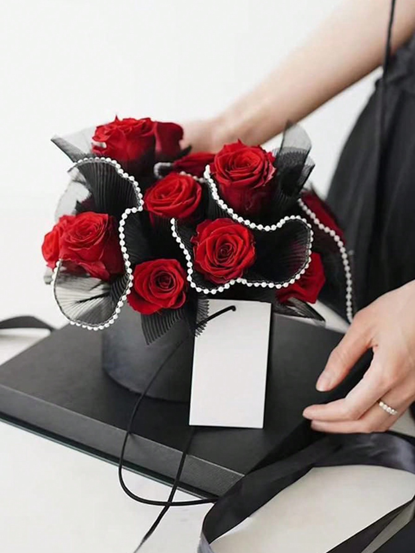 กระดาษตาข่ายห่อดอกไม้ขอบมุกเที - Anda Florist Supply บทวิจารณ์และราคา